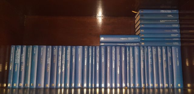 43 volumi Collezione Luigi Pirandello