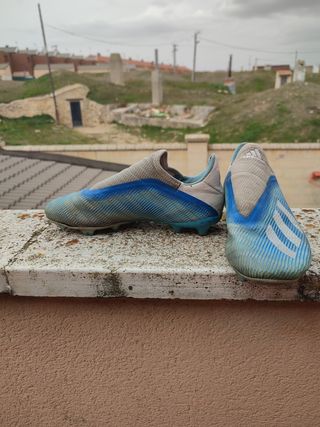 botas de fútbol Adidas