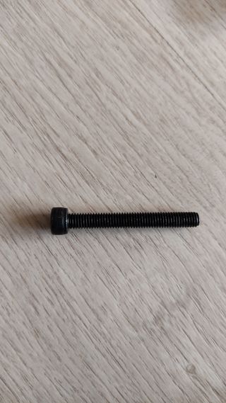 Tornillos Allen color negro M4 40mm