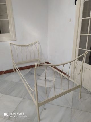 cama, estructura de hierro forjado macizo