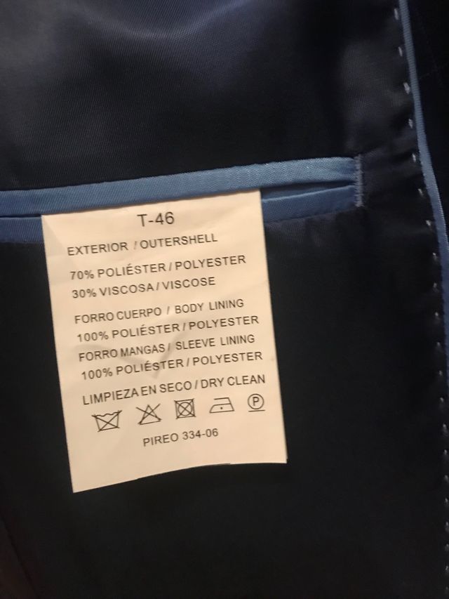 Traje de chico de color azul  , de cuadros