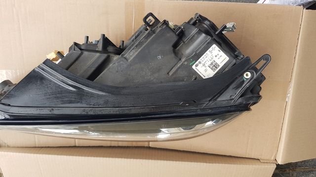 Faro delantero derecho Volkswagen touareg 7p 2016