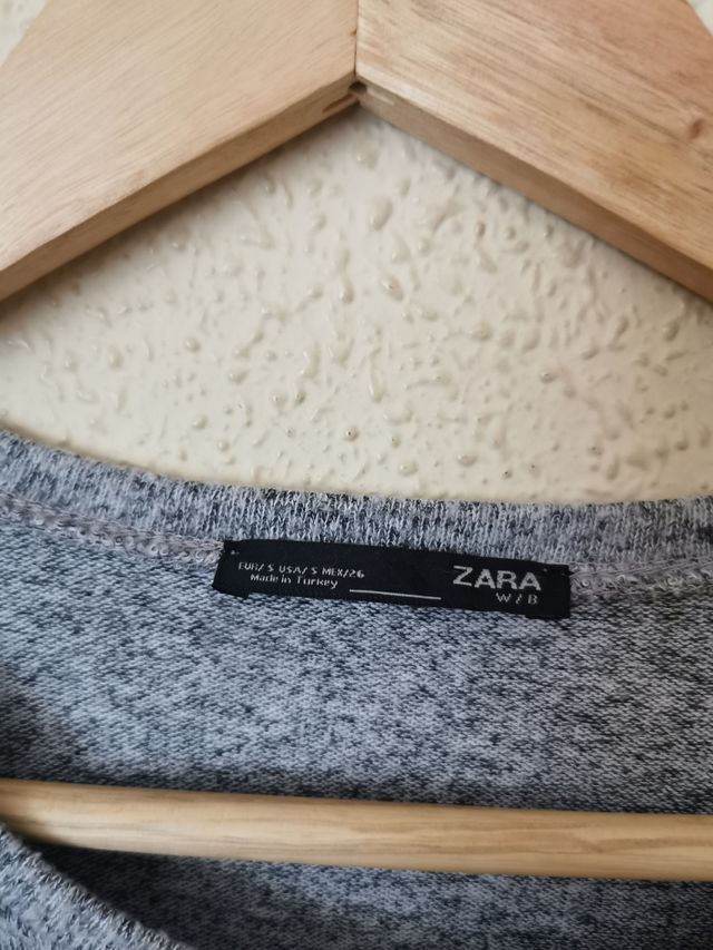 Jersey chica talla S de Zara.