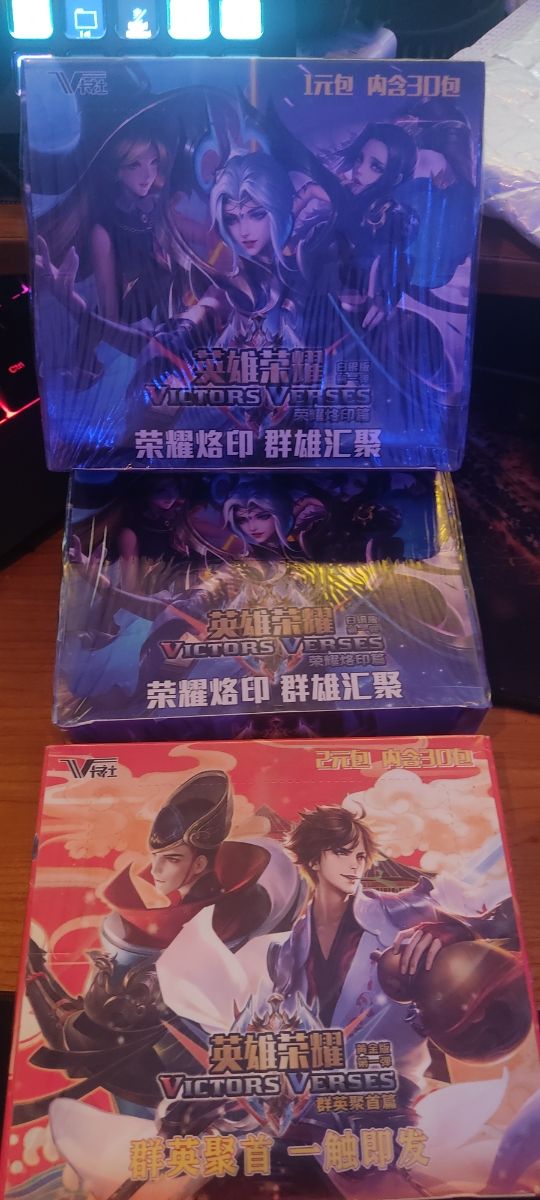 caja de 30 sobres de cartas KING of Glory