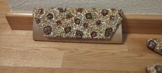 Bolso y zapatos de fiesta a juego