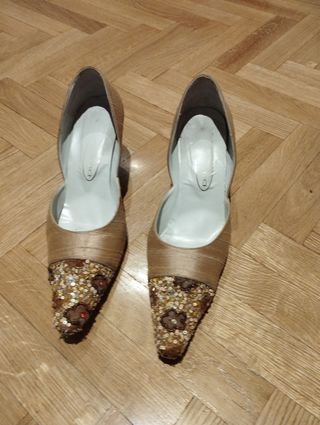 Bolso y zapatos de fiesta a juego