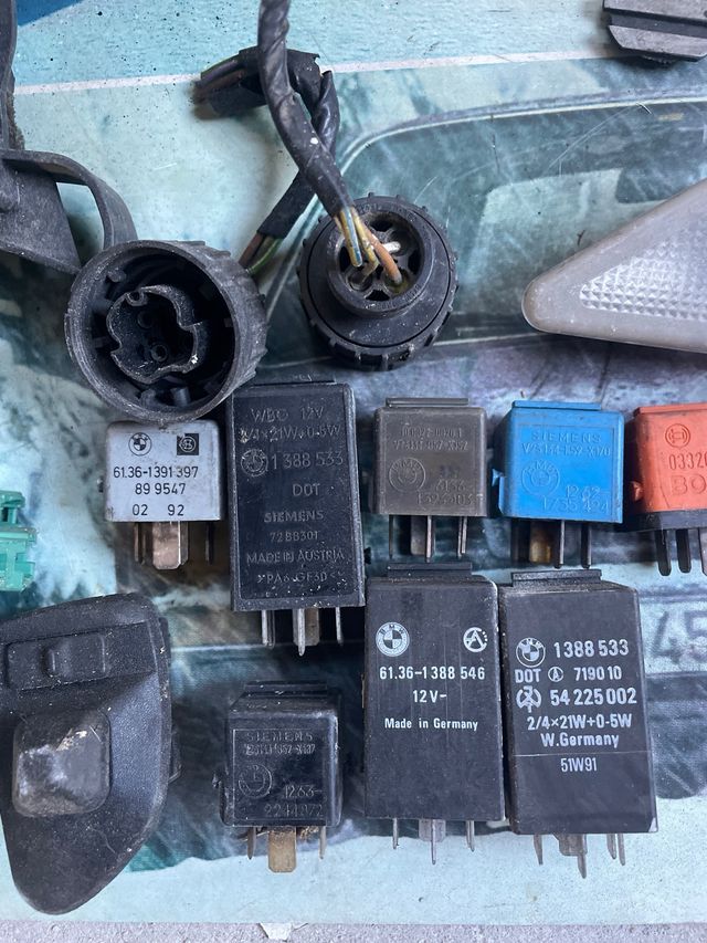 Lote piezas bmw e36 reles e30 e34 m50 m20