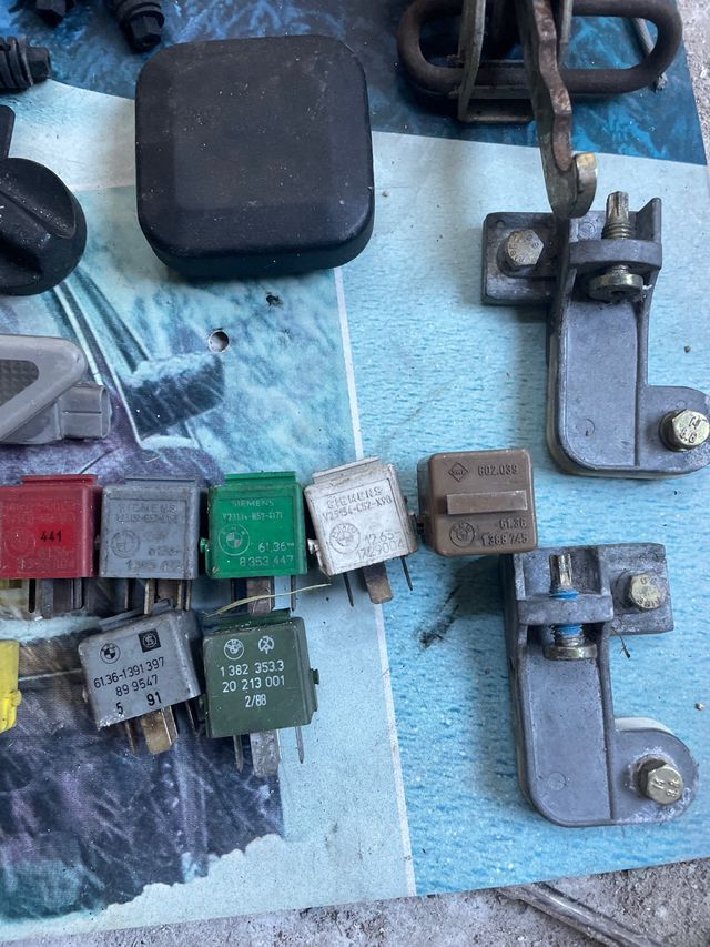 Lote piezas bmw e36 reles e30 e34 m50 m20