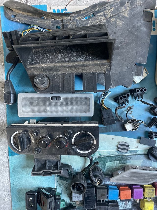 Lote piezas bmw e36 reles e30 e34 m50 m20