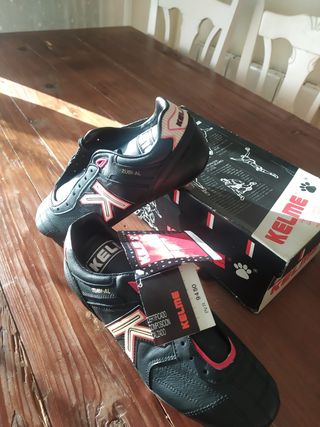 botas de fútbol tacos 