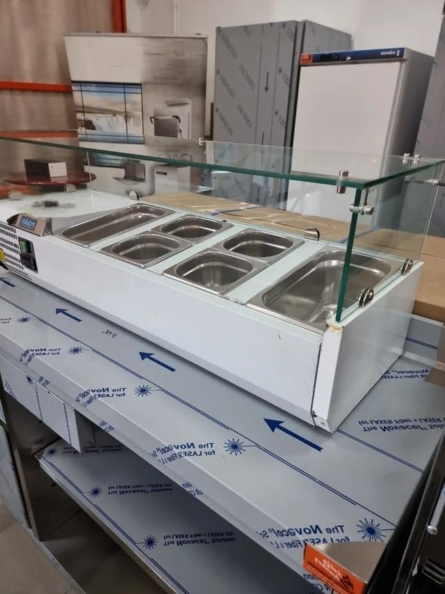 Vitrina de ingredientes industrial