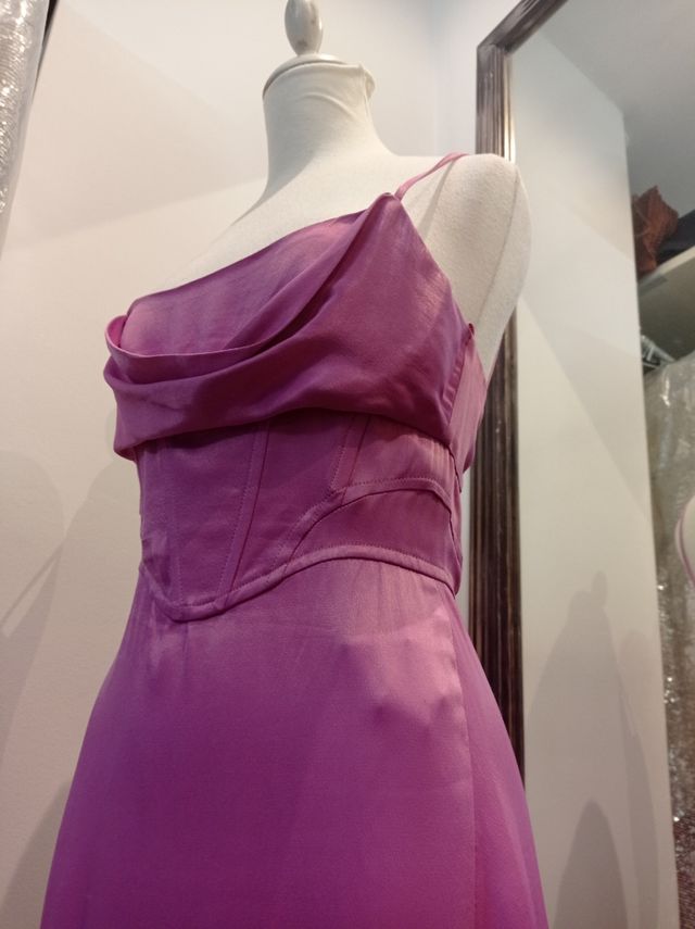 Vestido satinado Zara.XS