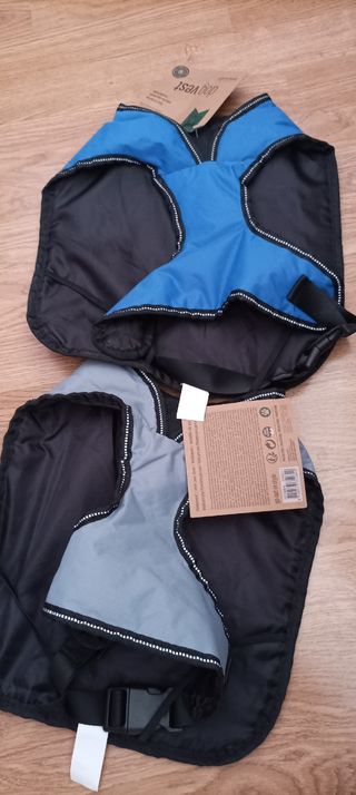 2 Chalecos/ abrigos / arnés de mascota talla xs
