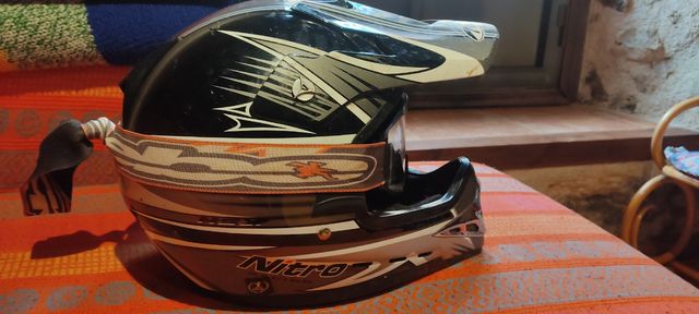 casco enduro, gafas incluidas