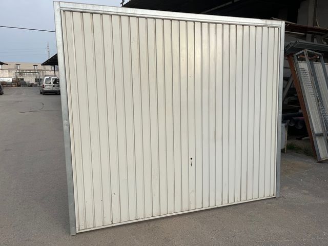 Puerta garaje basculante