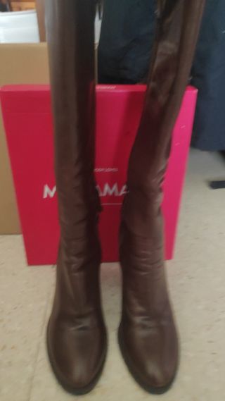 Botas altas de piél
