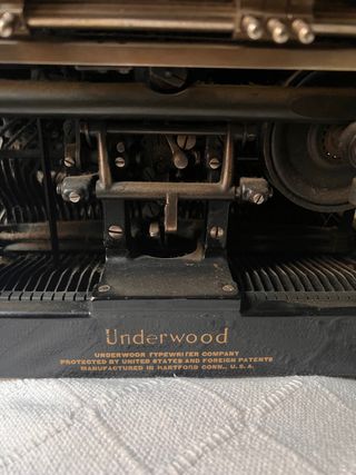 Máquina de escribir antigua Underwood