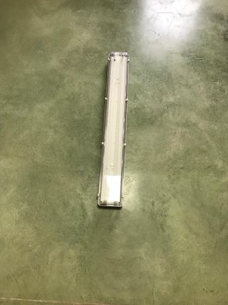 Regleta para dos tubos de 130cm con tapa