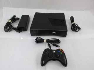 Xbox 360 sline con 3 juegos