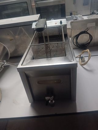 freidora 10 litros monofásica un seno