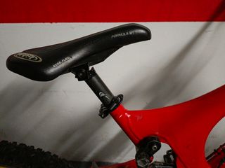 Santa Cruz V10 descenso