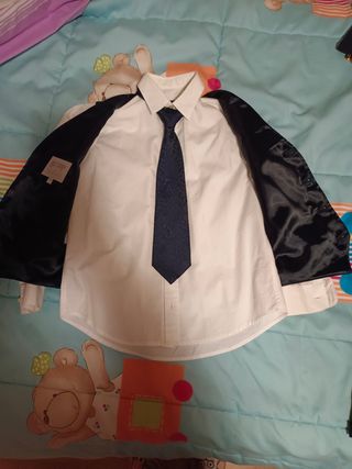 Traje comunión niño. Talla 8 años