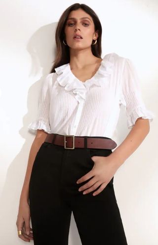 Blusa con adorno de volantes 