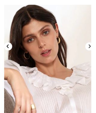 Blusa con adorno de volantes 