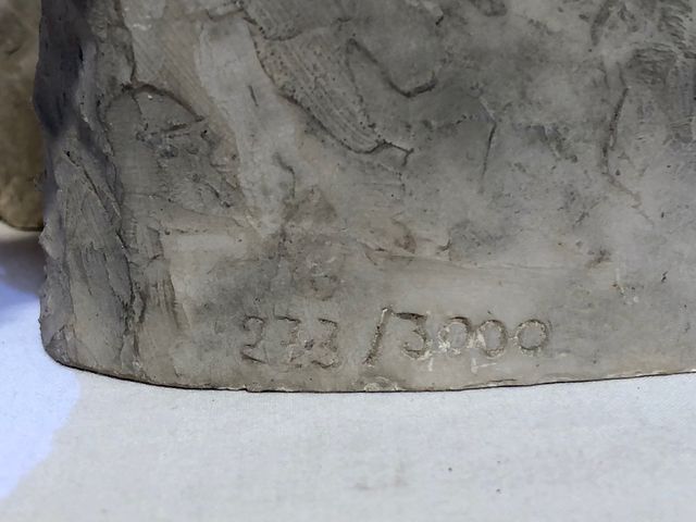 Escultura de Josep Bofill firmada