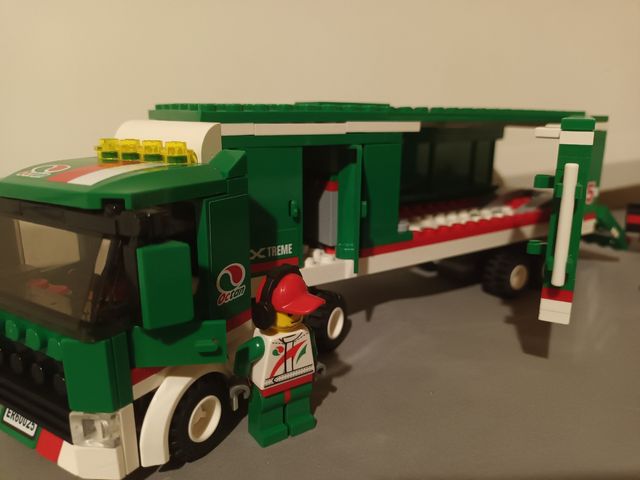 Lego 60025 trailer y coche de carreras
