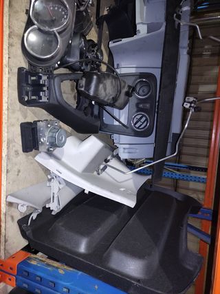 PIEZAS DACIA SANDERO 2011