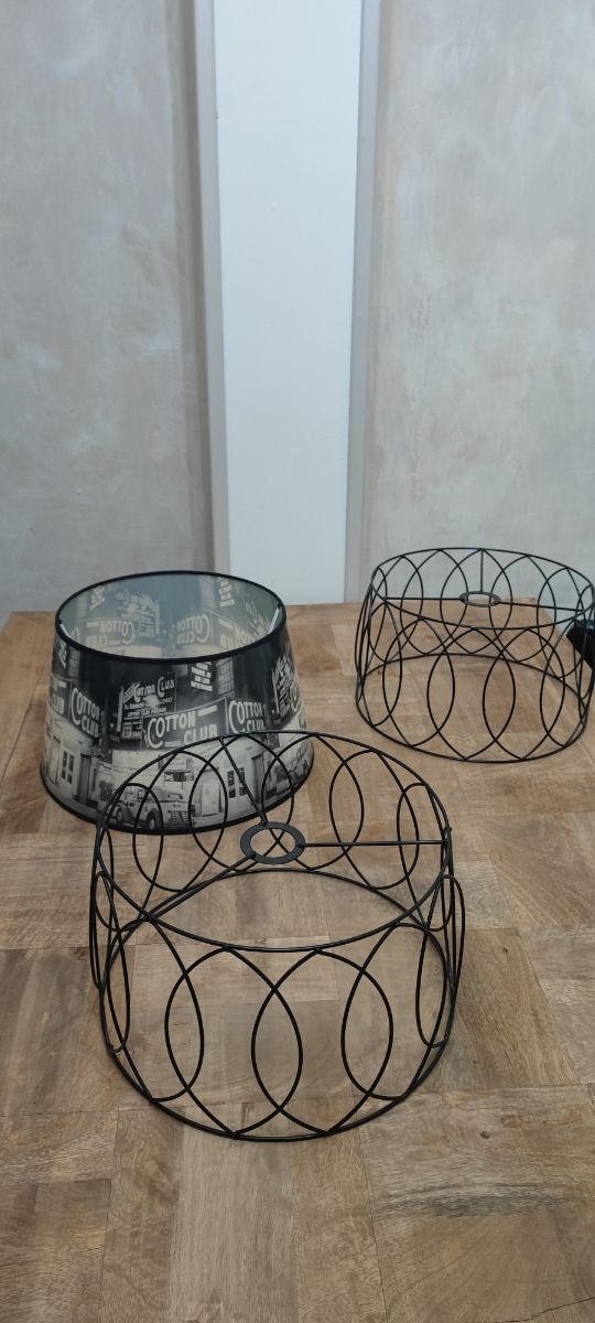 3 pantallas, tulipas para lámparas