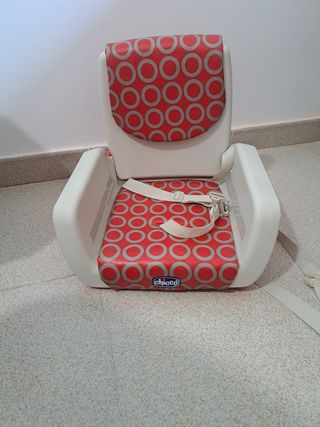 Sedia elevabile Chicco con tavolo