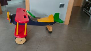 Avión de mader