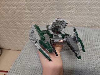 Lego Star Wars- Yoda's Jedi Starfighter - 75168