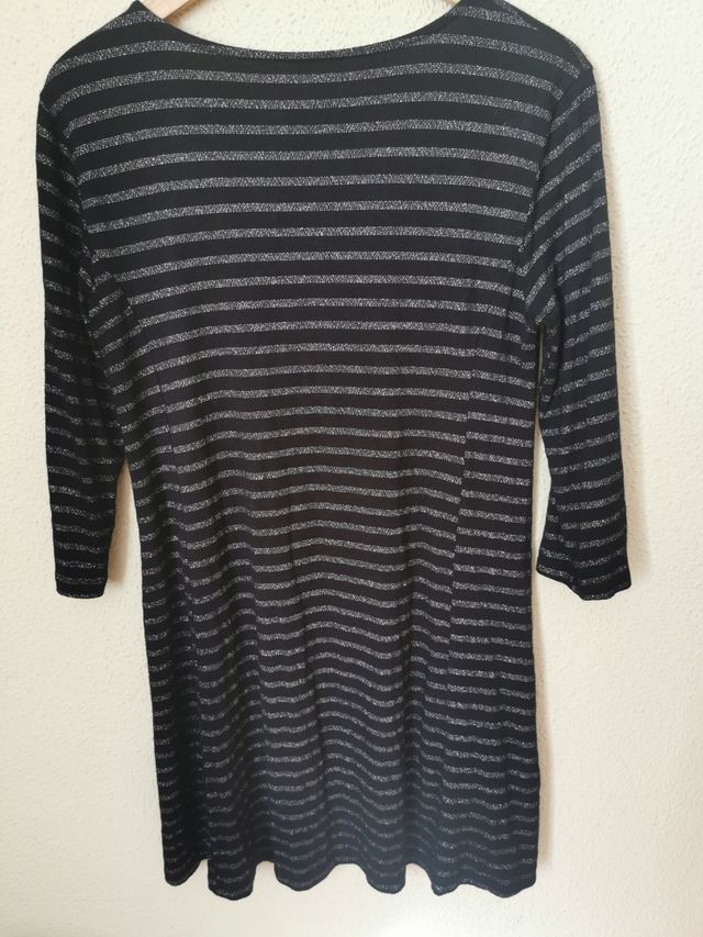 Vestido chica talla L de Stradivarius.