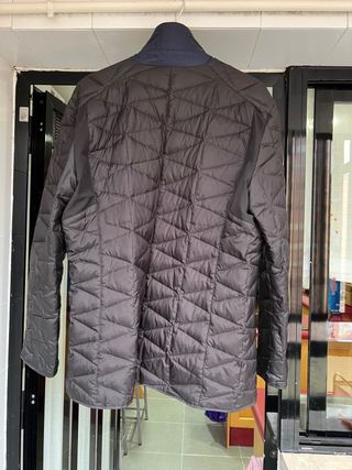 Chaqueta plumas azul PUMA.