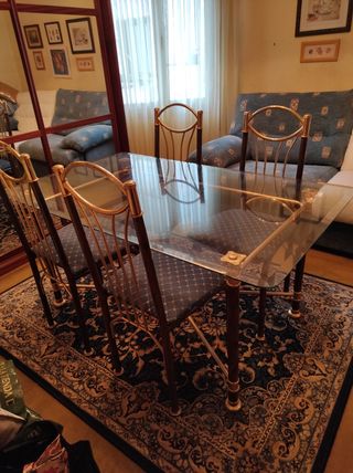 Conjunto mesa y sillas🔥