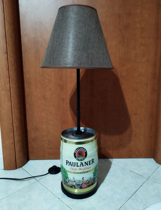Lampada da terra - Barile 5 Lt di birra Paulaner