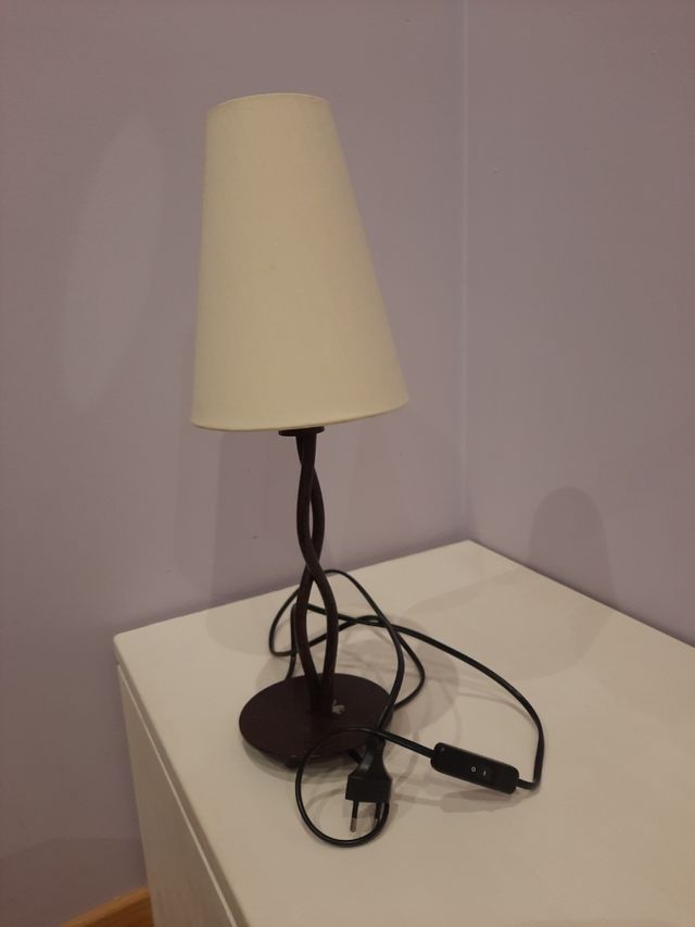 lámpara de mesilla.Ultoma oferta