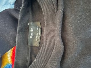 Sudadera Bershka negra