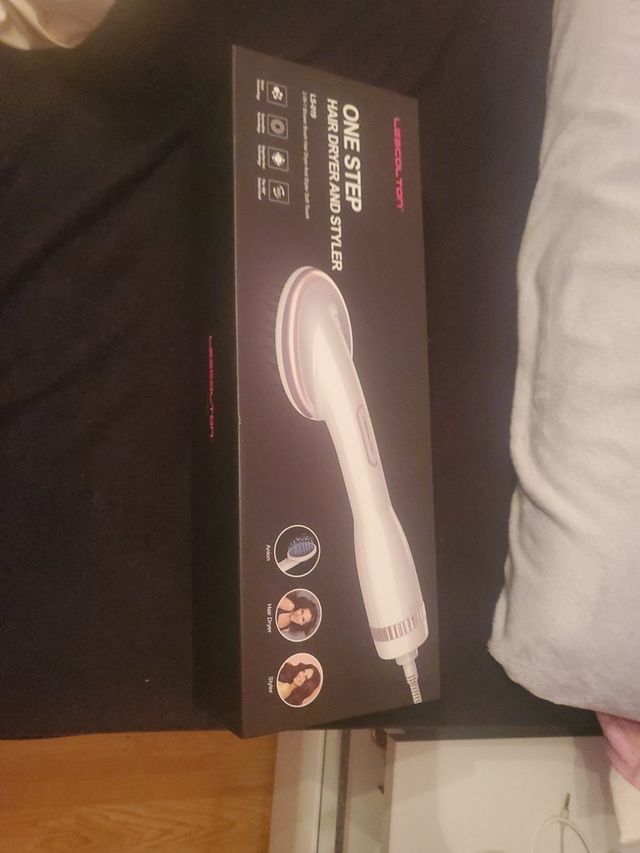 cepillo secador de pelo.  como nuevo