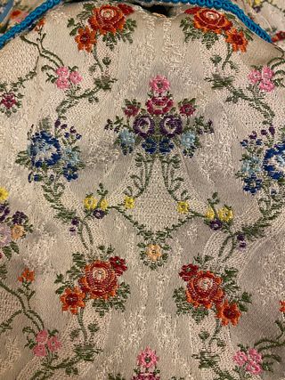 Volcada traje fallera para mellizas