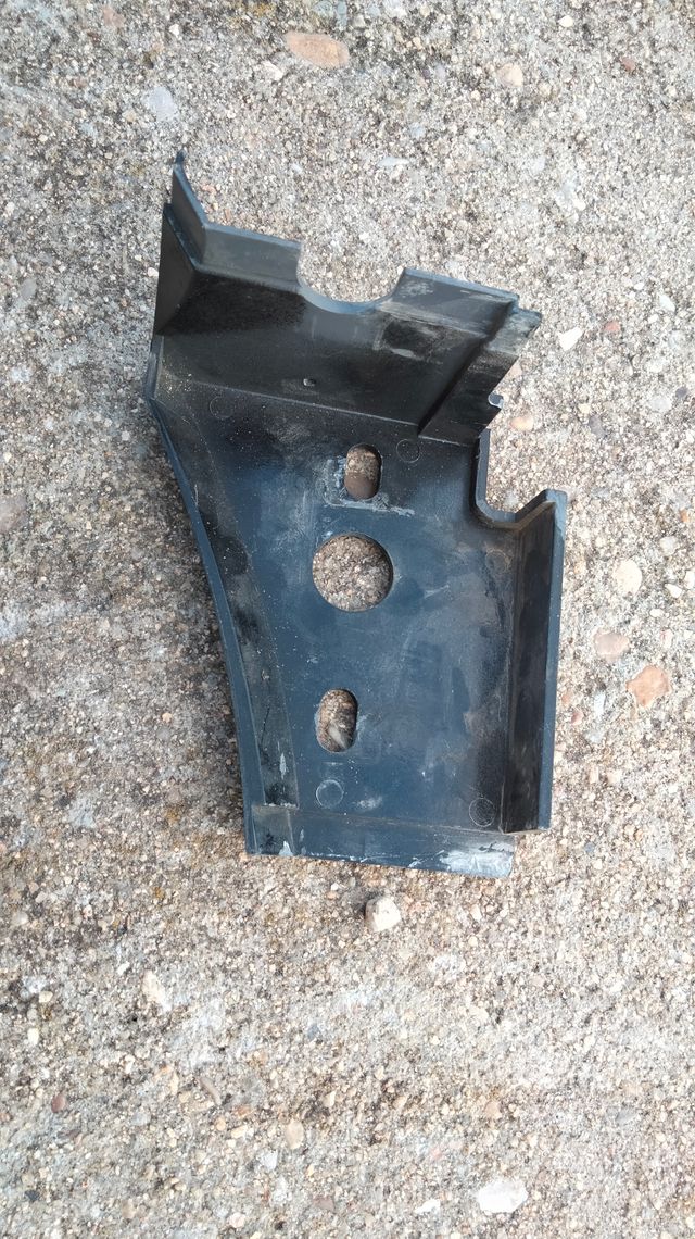 Cola izquierda soporte piloto vespino