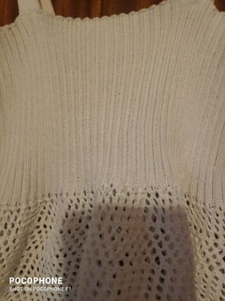 Top d punto calado o camisetilla con tirantes.Usad