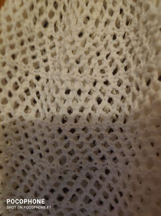 Top d punto calado o camisetilla con tirantes.Usad