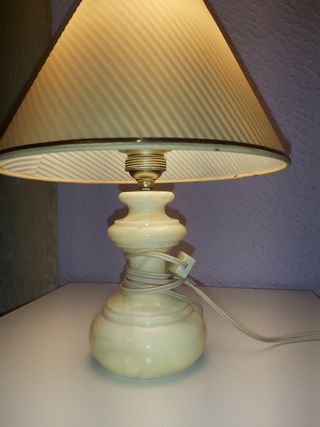 Lámpara de mármol antigua