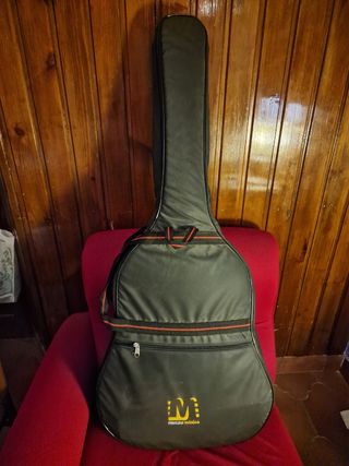 Guitarra Electroacústica - SE VA A LA MEJOR OFERTA