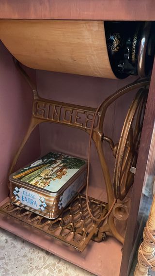 Máquina de coser Singer Antigua