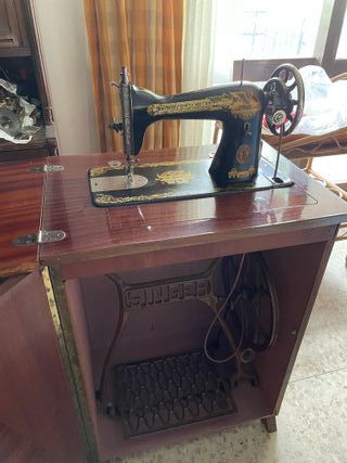 Máquina de coser Singer Antigua